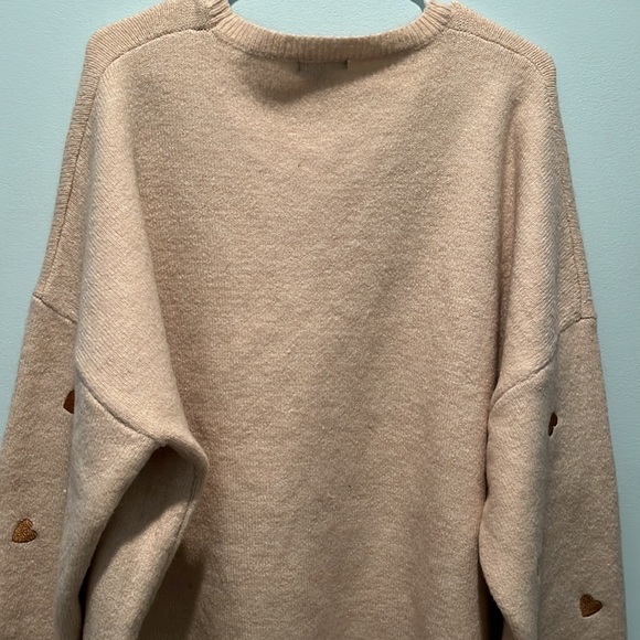 Woman’s Cocobleu cream sweater with gold hearts - Picture 2 of 6